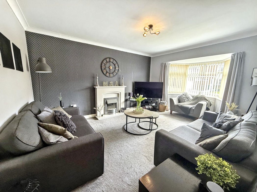 Property image 3 of 18
