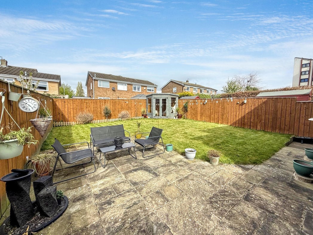 Property image 16 of 18