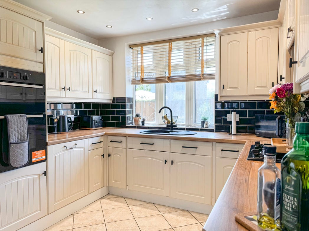 Property image 7 of 19
