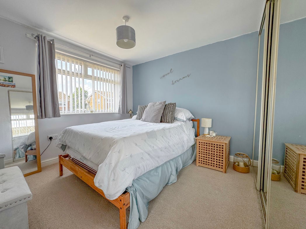 Property image 13 of 19