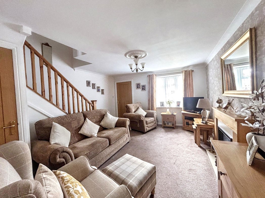 Property image 2 of 13