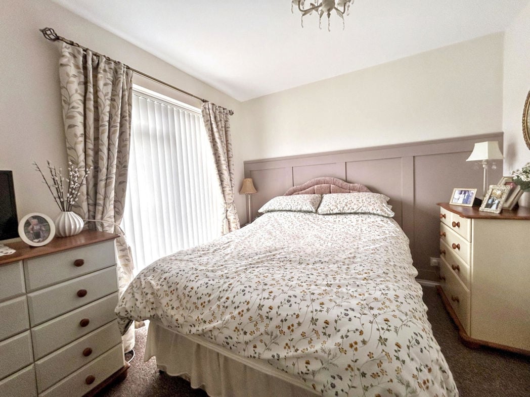 Property image 8 of 13