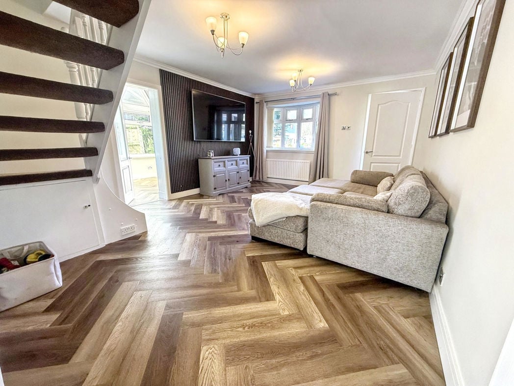 Property image 2 of 15
