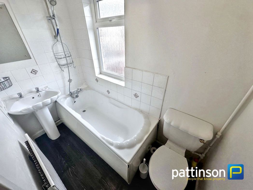 Property image 10 of 12