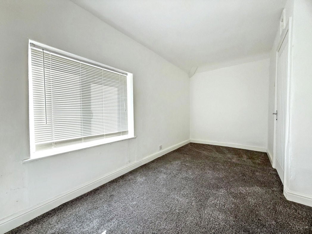 Property image 14 of 17
