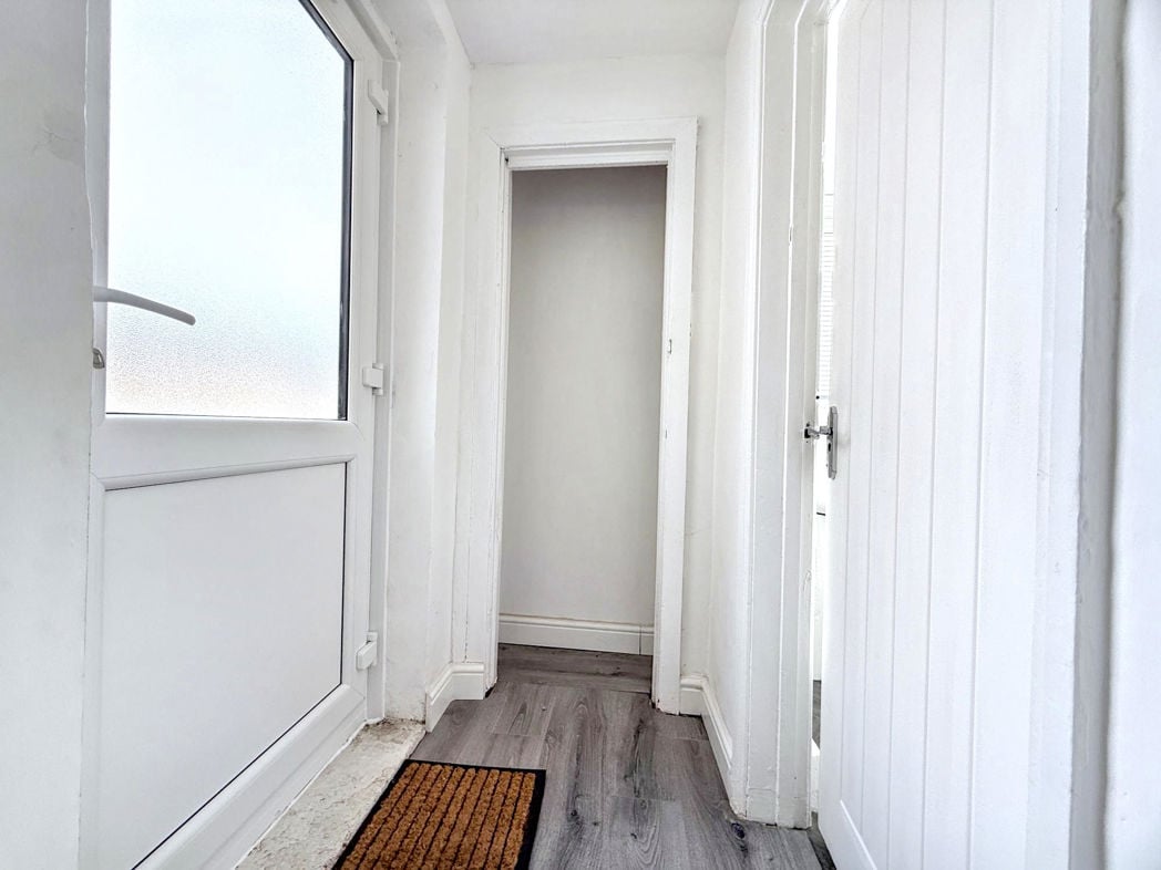 Property image 7 of 17