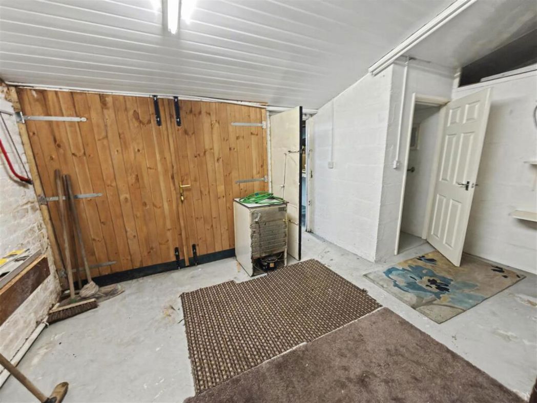 Property image 5 of 13