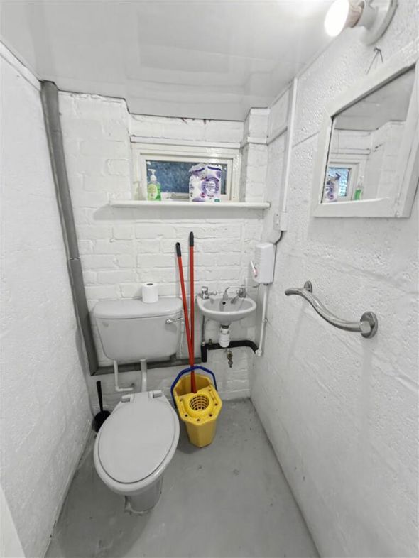 Property image 7 of 13