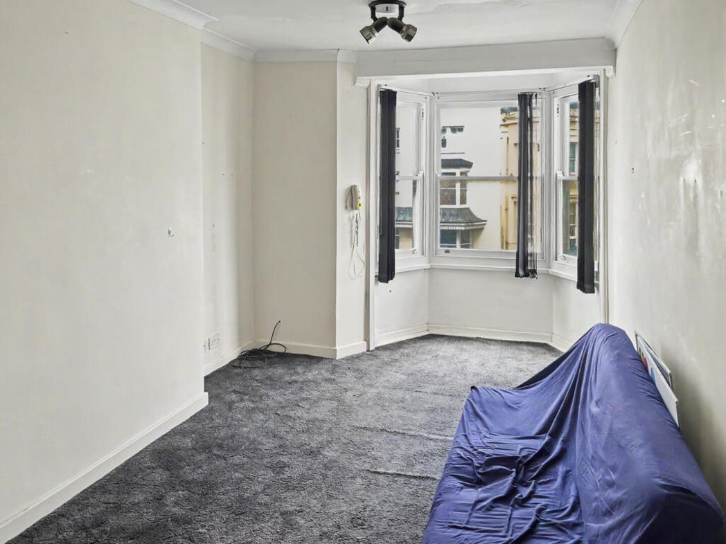 Property image 3 of 8