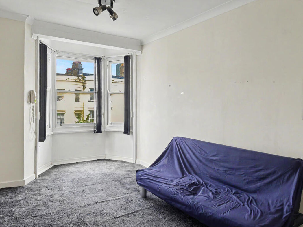 Property image 2 of 8