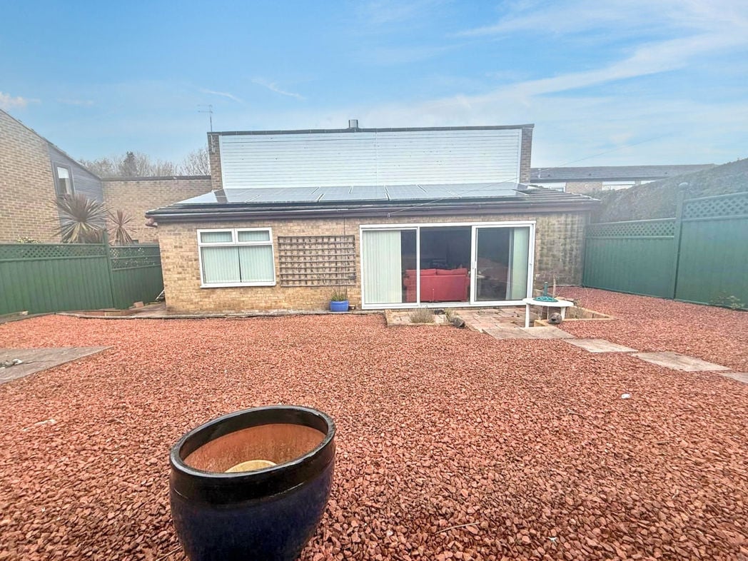 Property image 8 of 11