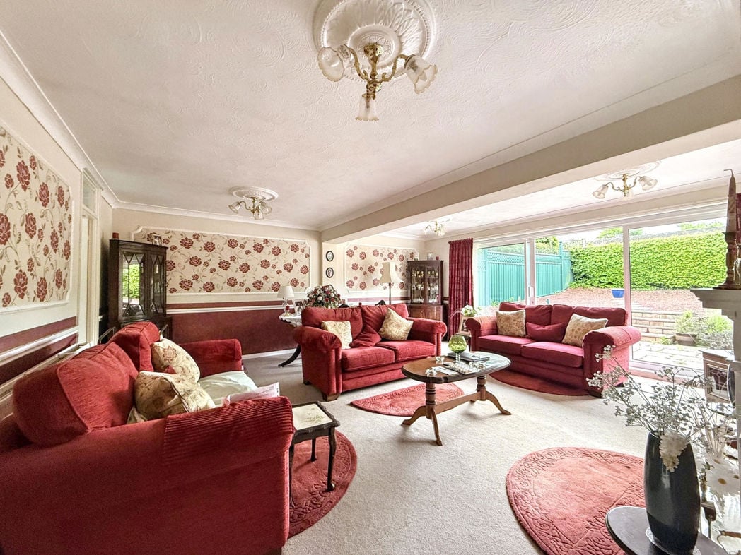 Property image 2 of 11