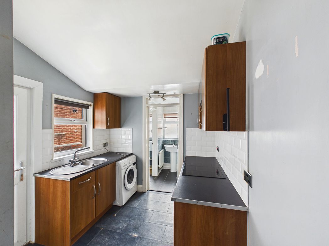 Property image 5 of 11