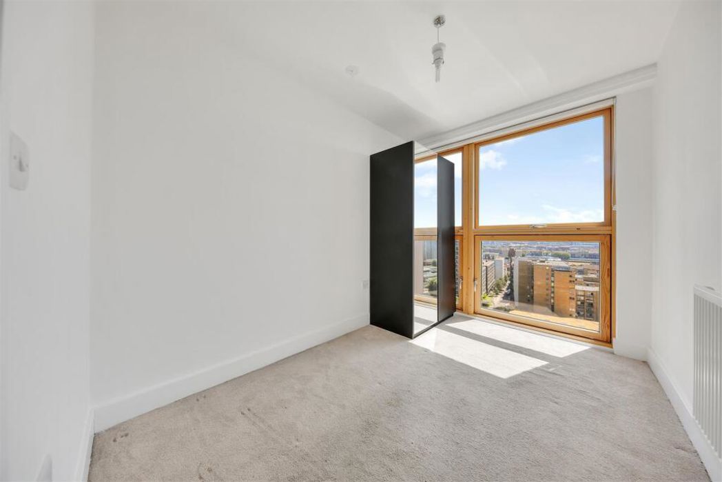 Property image 5 of 23