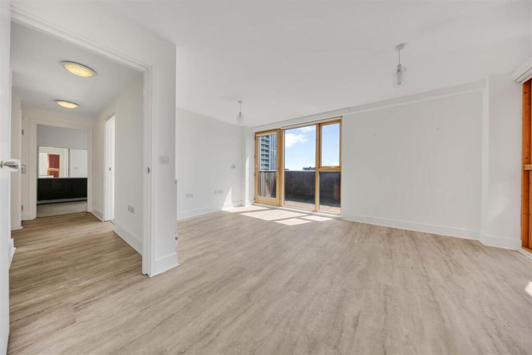Property image 9 of 23
