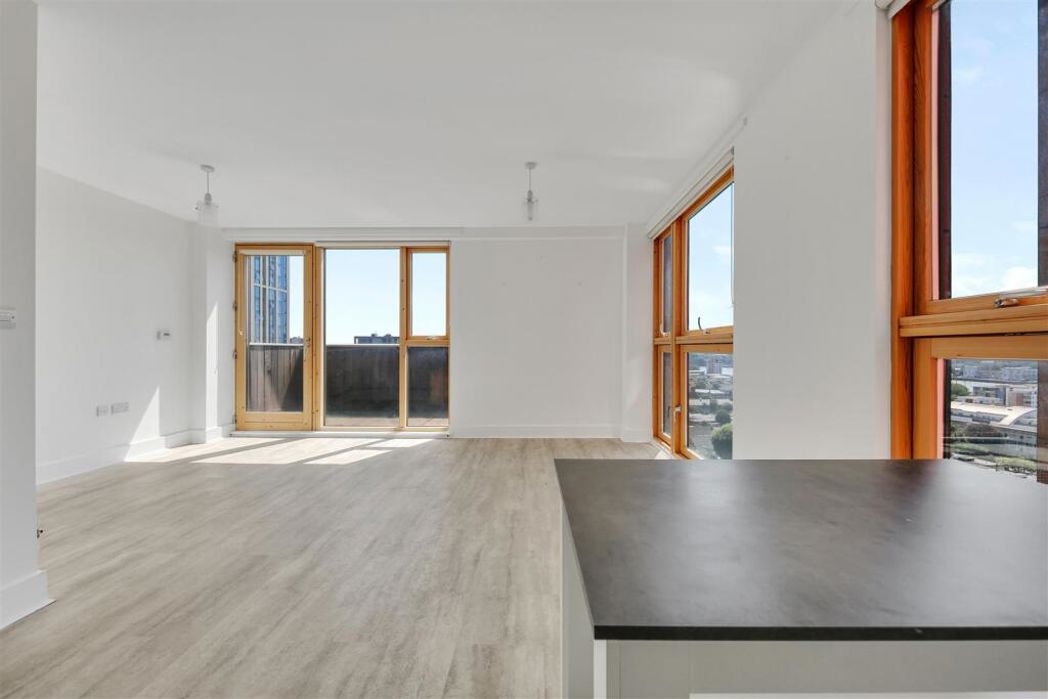 Property image 17 of 23