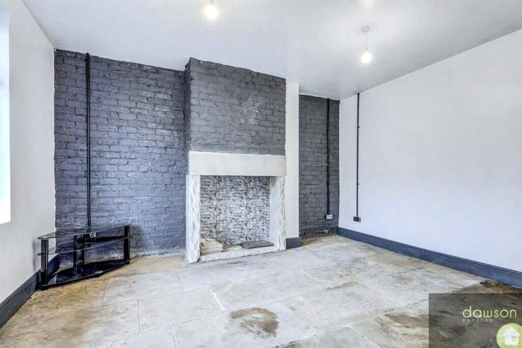 Property image 2 of 15