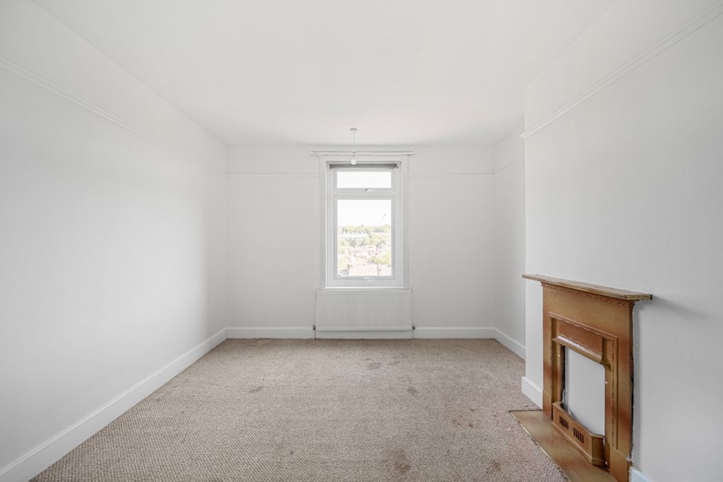 Property image 10 of 17