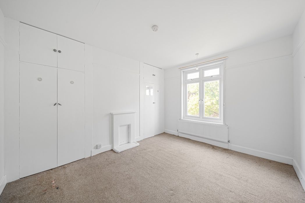 Property image 8 of 17