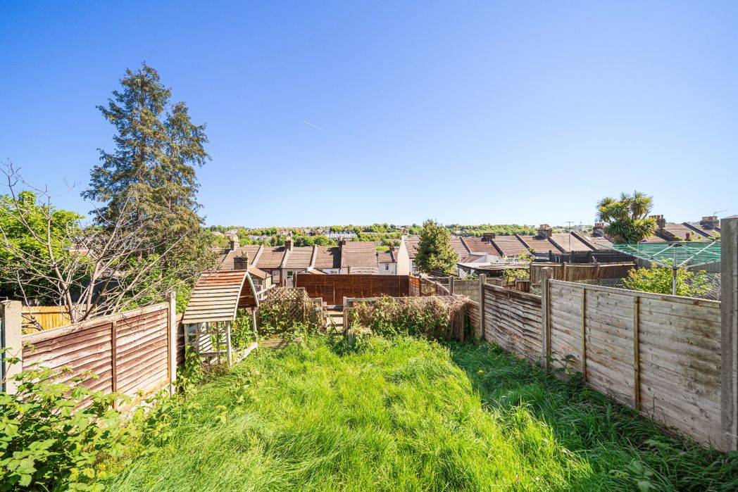 Property image 16 of 17