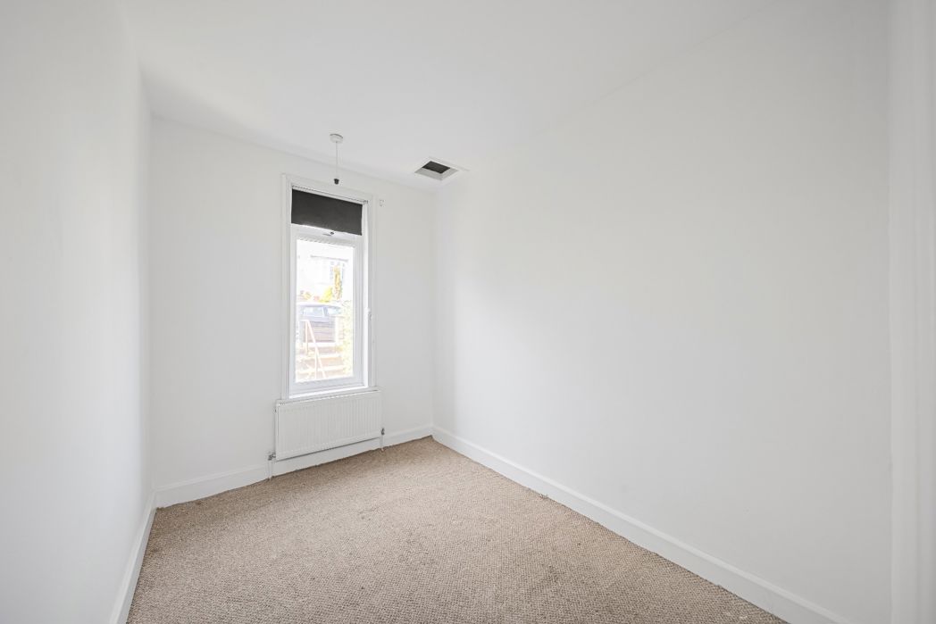 Property image 12 of 17