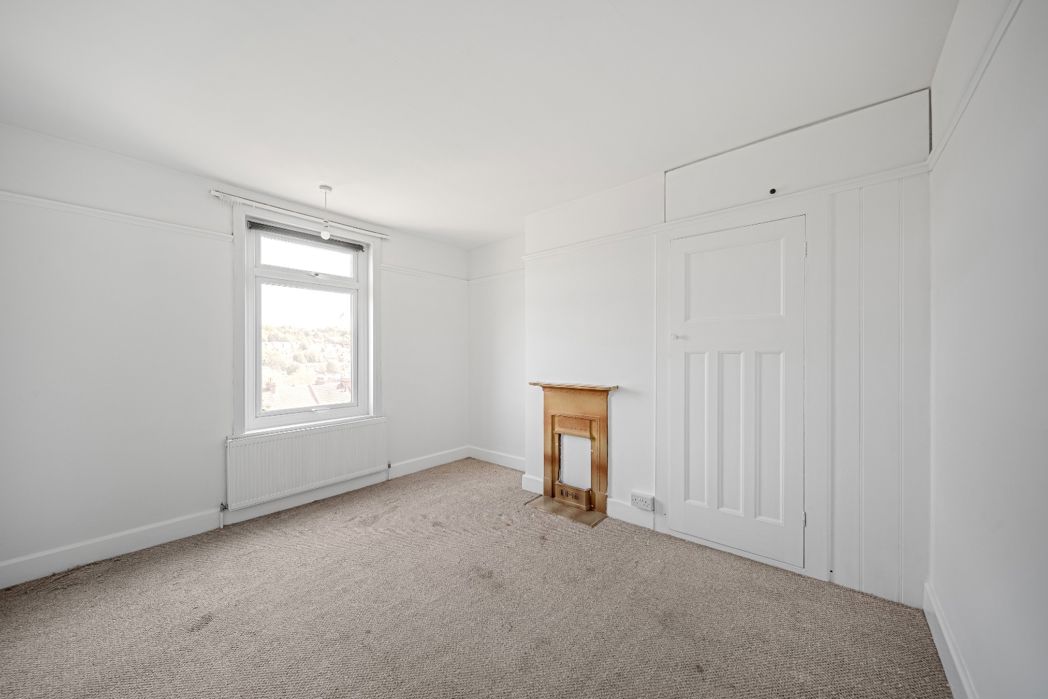 Property image 11 of 17