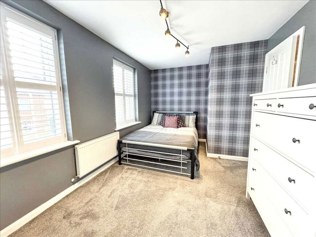 Property image 17 of 32