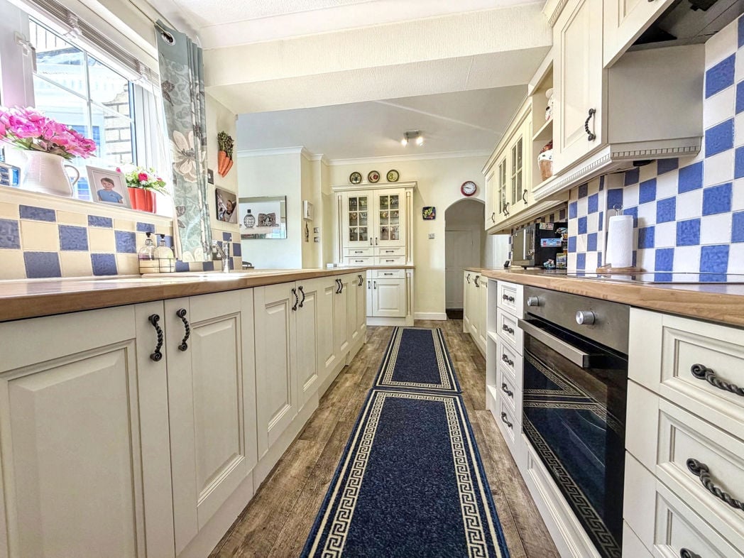 Property image 9 of 26