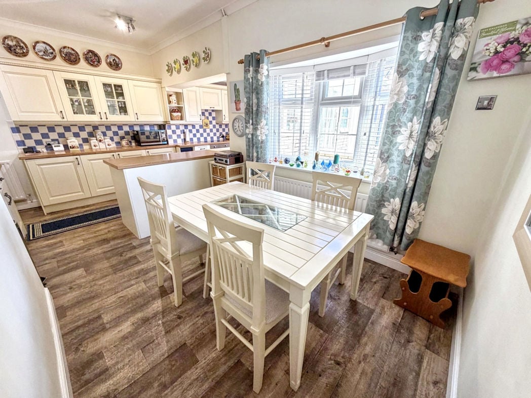 Property image 12 of 26