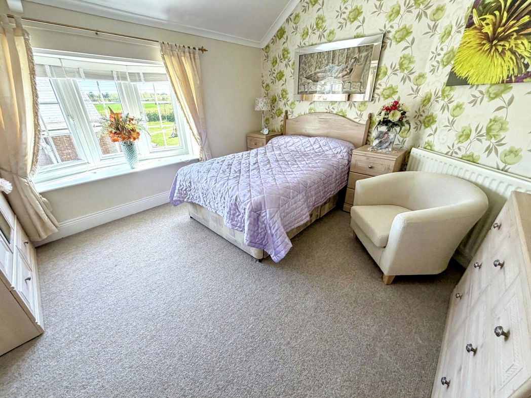 Property image 16 of 26
