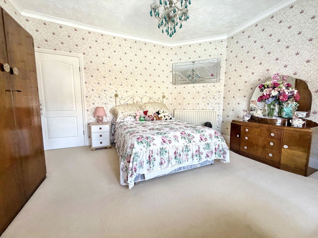 Property image 19 of 26