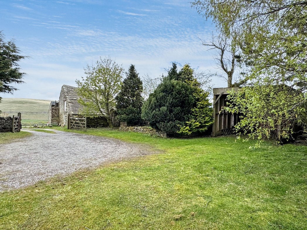Property image 5 of 27