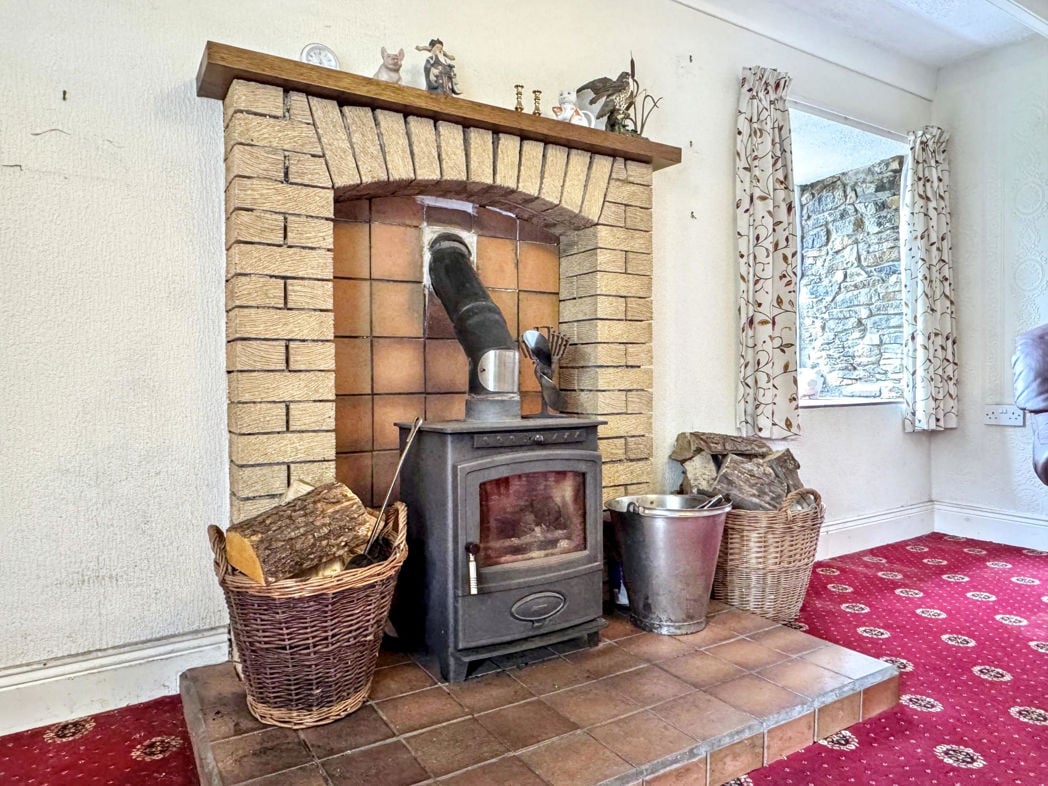 Property image 9 of 27