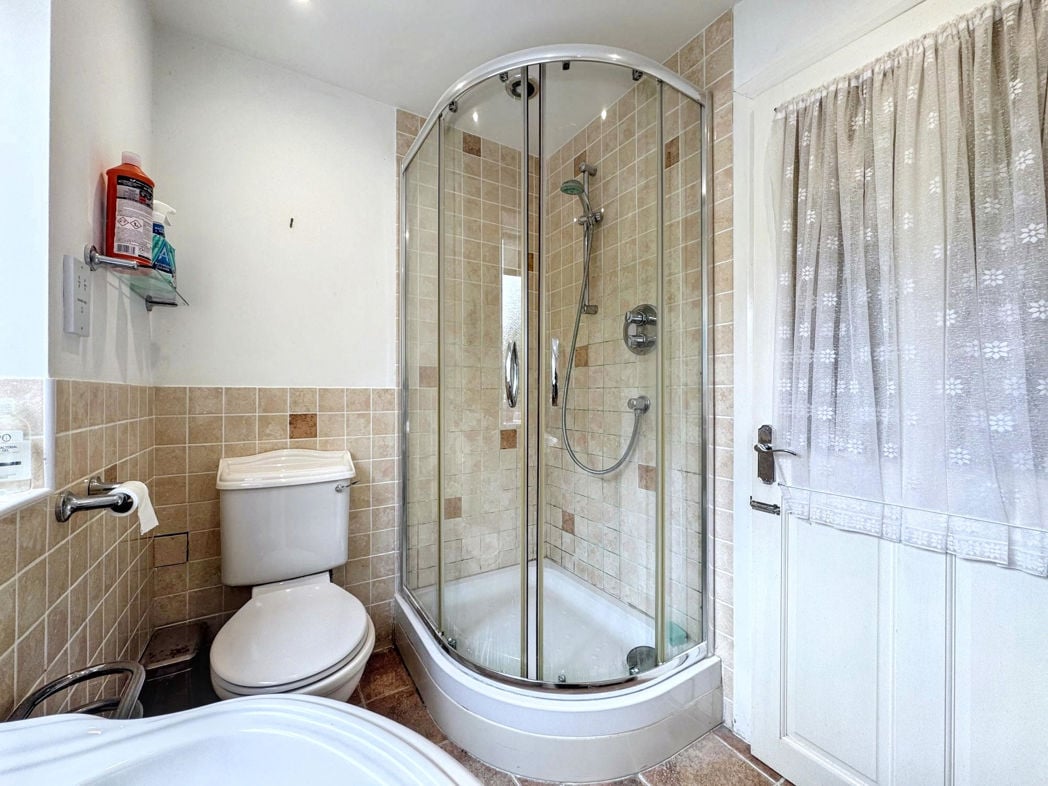 Property image 15 of 27