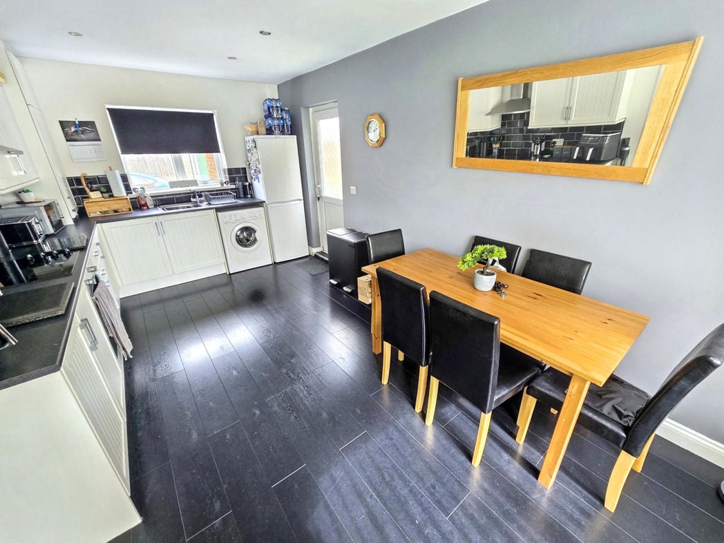 Property image 7 of 16