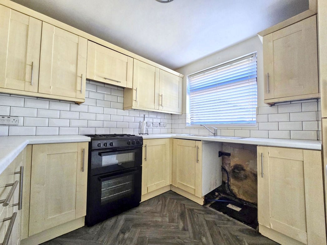 Property image 5 of 18