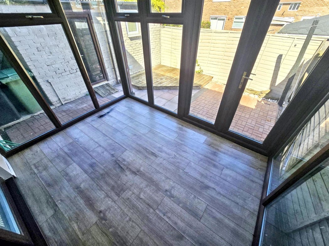 Property image 8 of 18