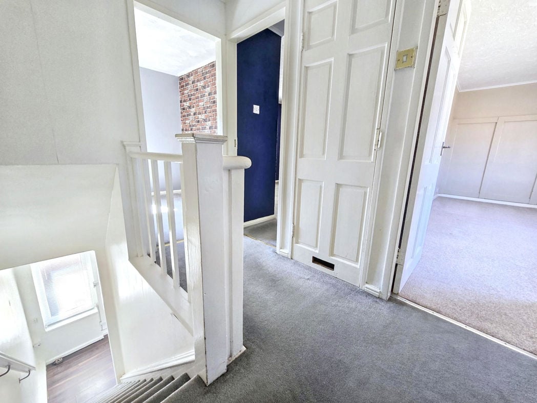 Property image 9 of 18