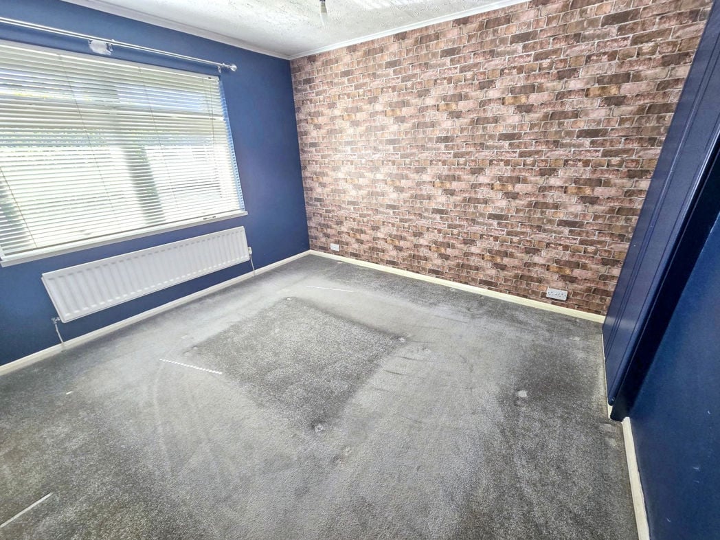 Property image 11 of 18
