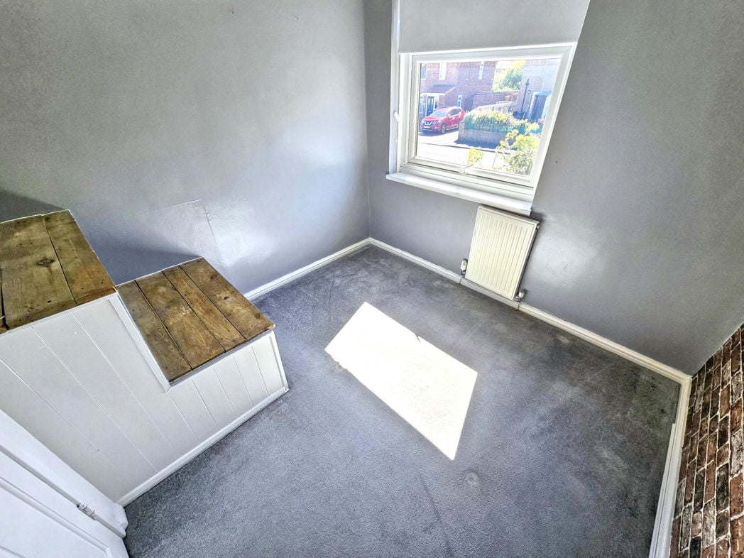 Property image 12 of 18