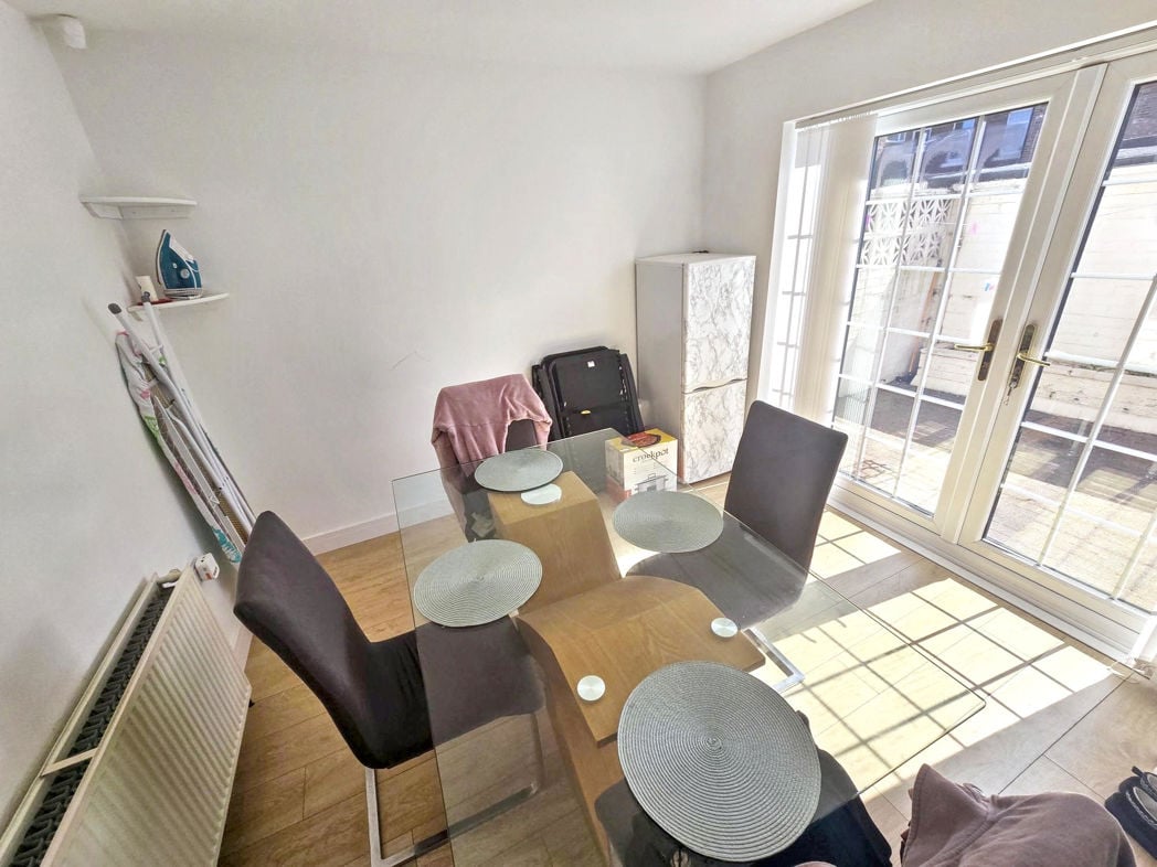 Property image 6 of 15