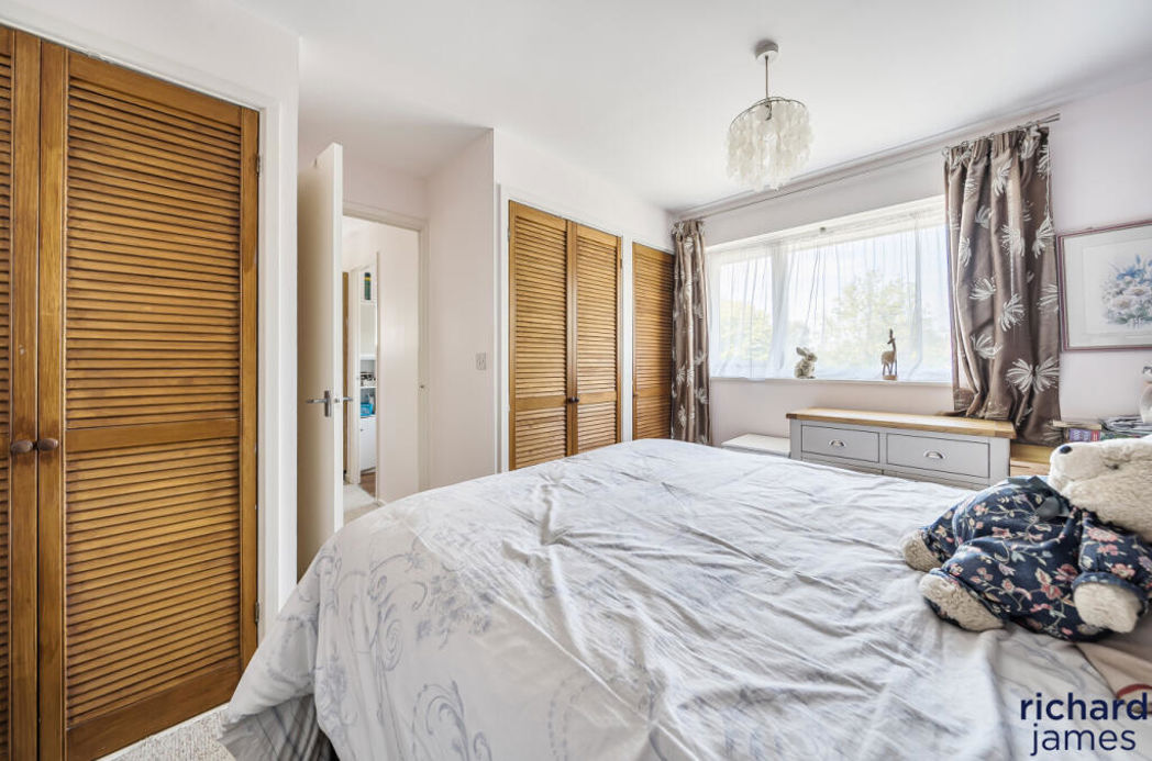 Property image 6 of 9