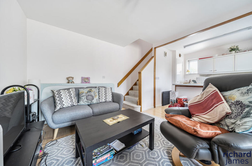 Property image 5 of 9