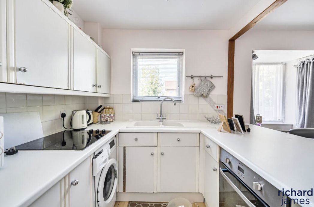 Property image 3 of 9