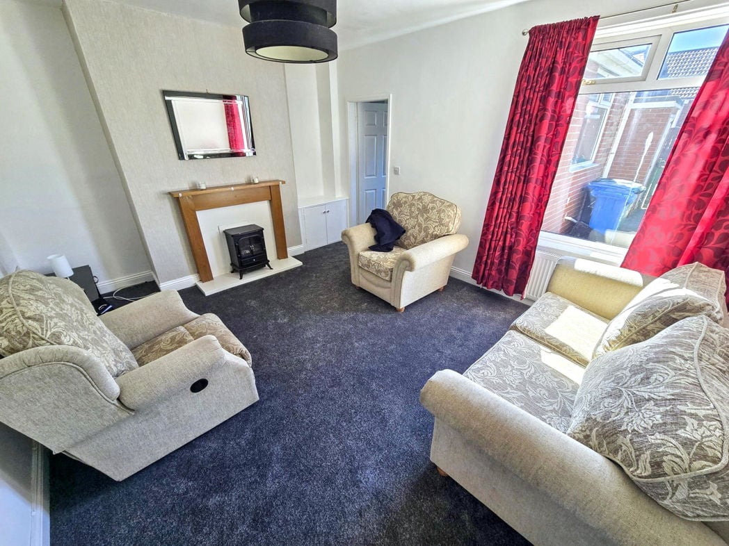 Property image 2 of 13