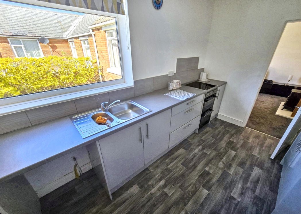 Property image 5 of 13