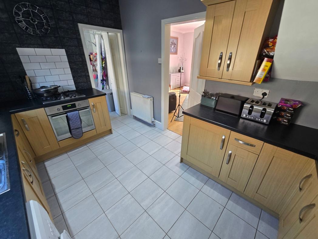Property image 6 of 18