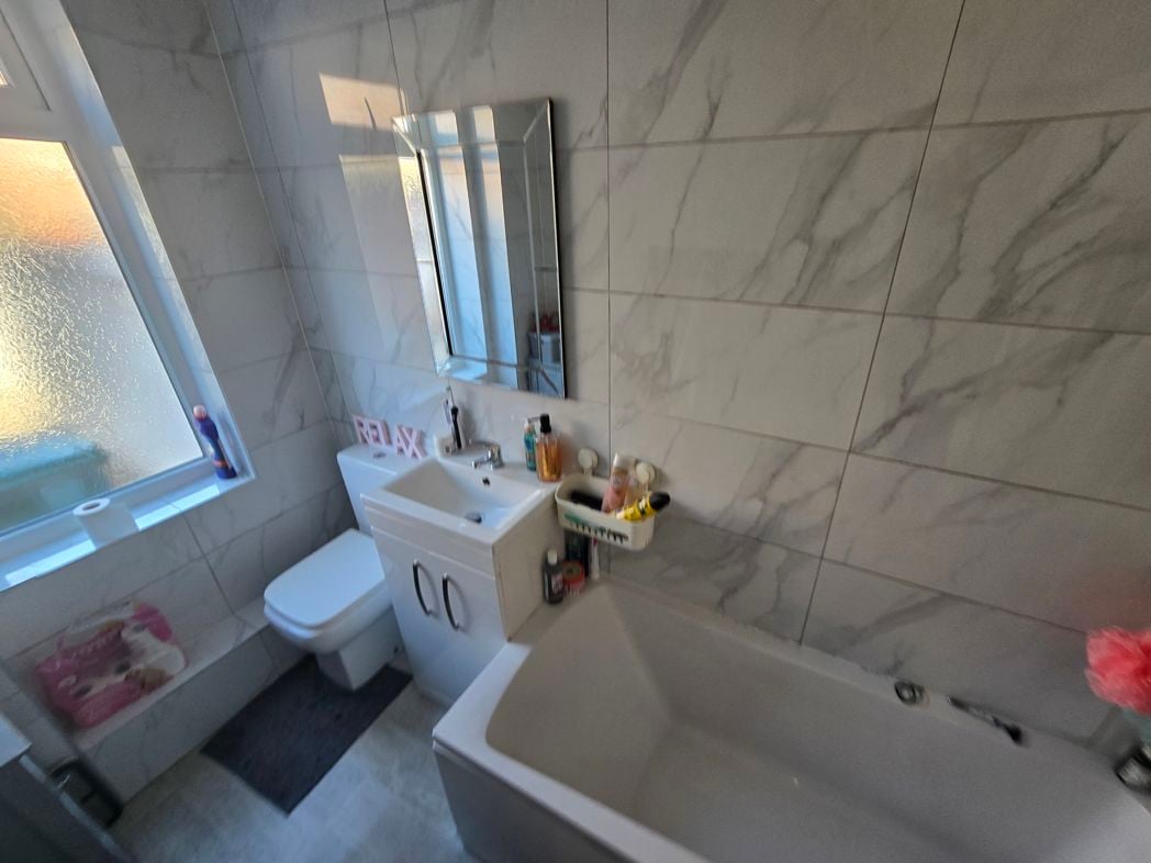 Property image 10 of 18