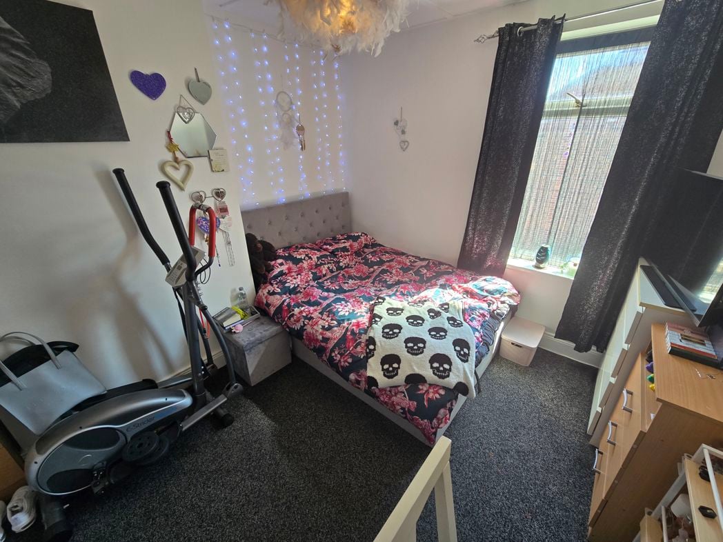 Property image 11 of 18