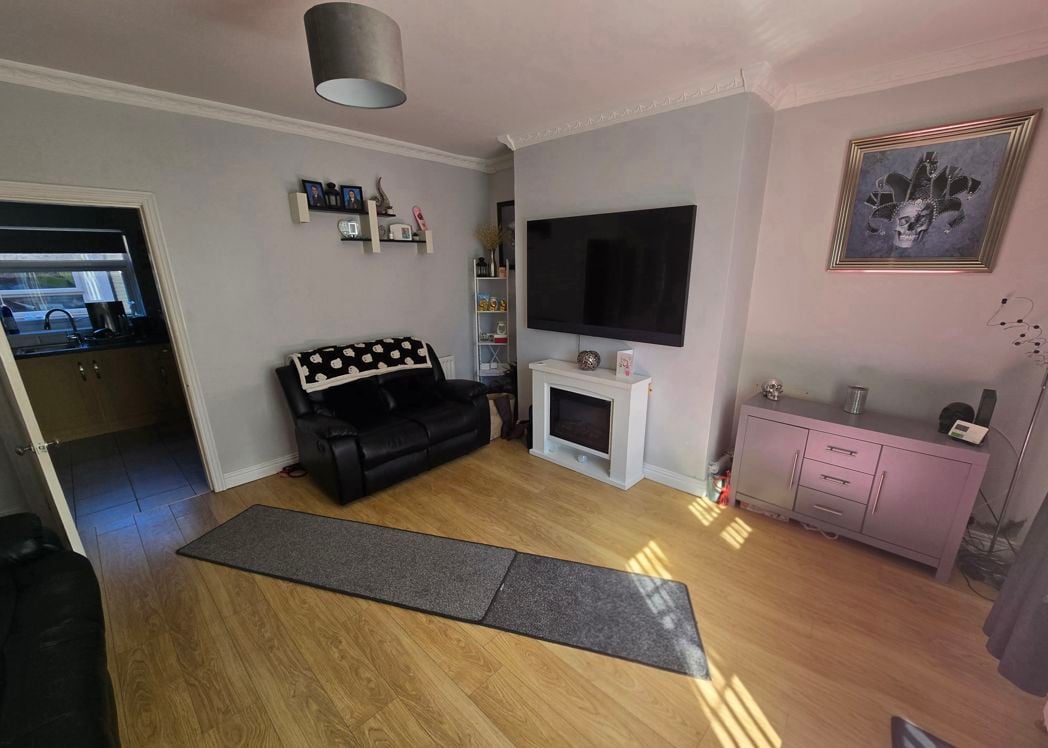 Property image 2 of 18